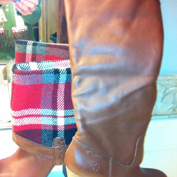 Brown boots