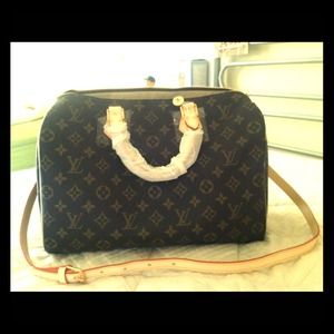 Louis vuitton speedy