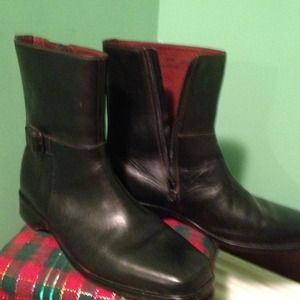 Colehaaan  boots wore one time