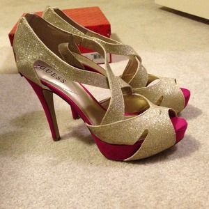 🔅SOLD🔅Guess Multi Texture Heels