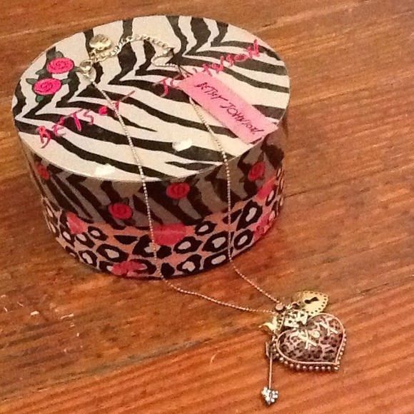 Betsy Johnson necklace