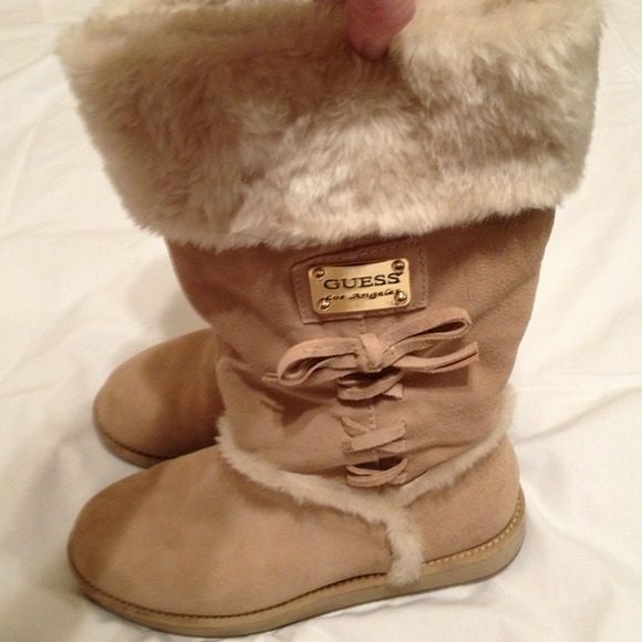 Guess boots