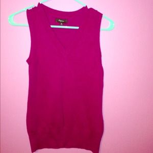 EXRESS magenta sweater vest