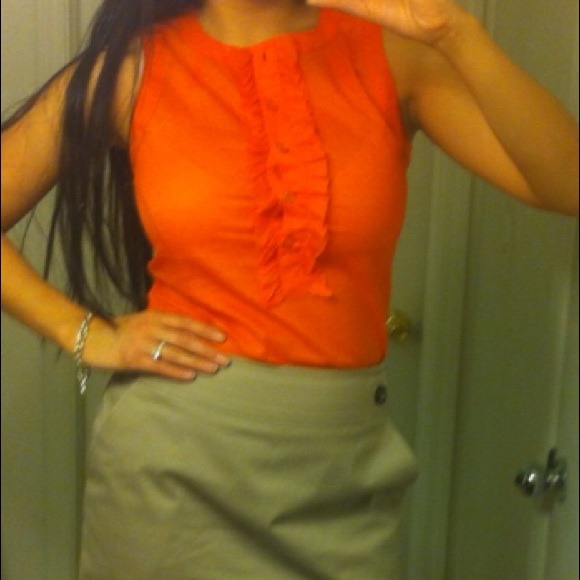 ⛔SOLD⛔Tory Burch Orange RuffleTop - Picture 3 of 3