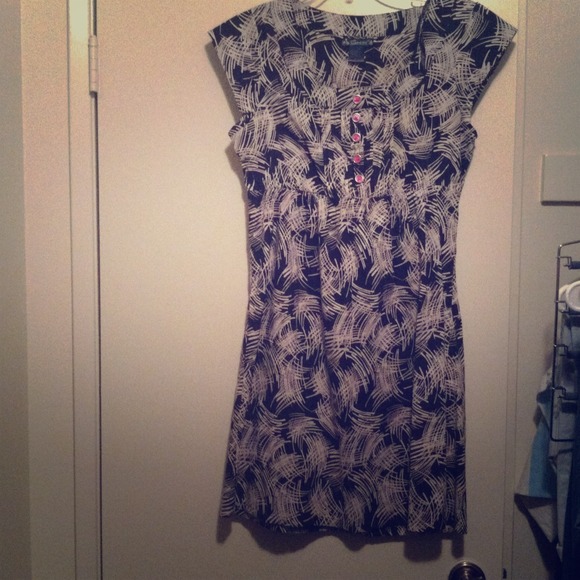 Dresses & Skirts - ❤Bundle Ezekiel dress and polka dot top