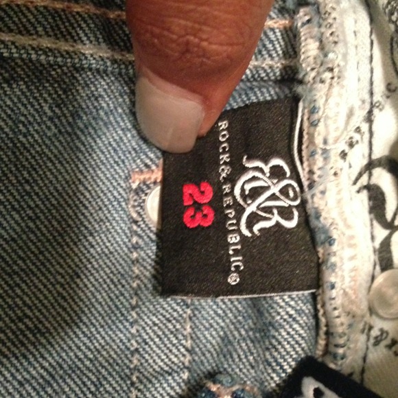Rock & Republic Jeans 👖🎀 - Picture 3 of 3