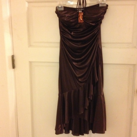 Evening Halter dress👗👠