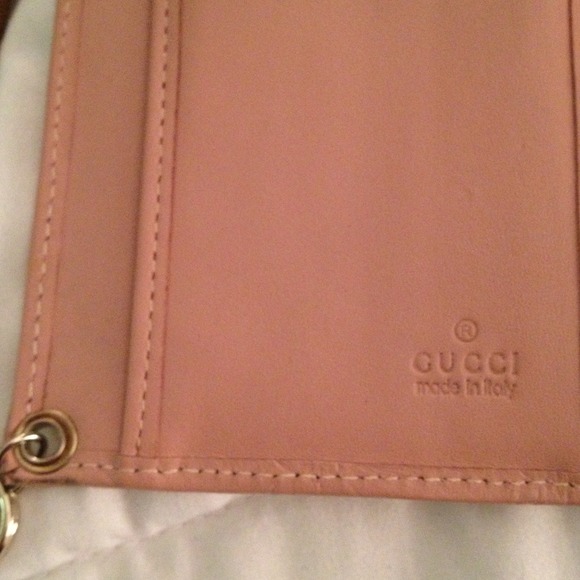 **TRADED**Gucci wallet :) - Picture 3 of 4
