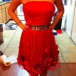 Size 2 formal. Never worn.