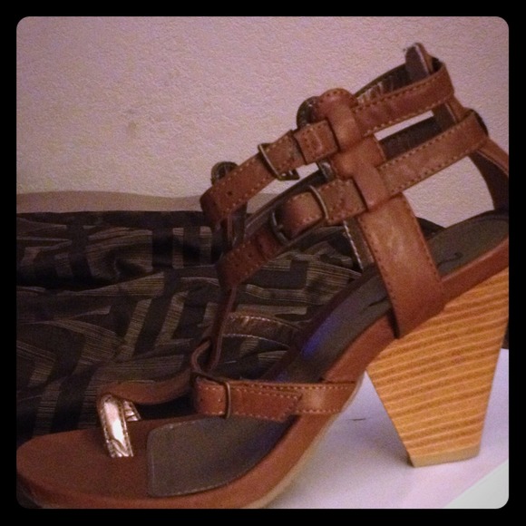 MIA Shoes - MIA shoes