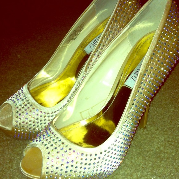 Jennifer Lopez heels