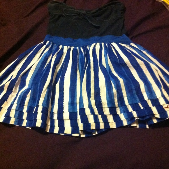 Strapless bow dress from Hollister
