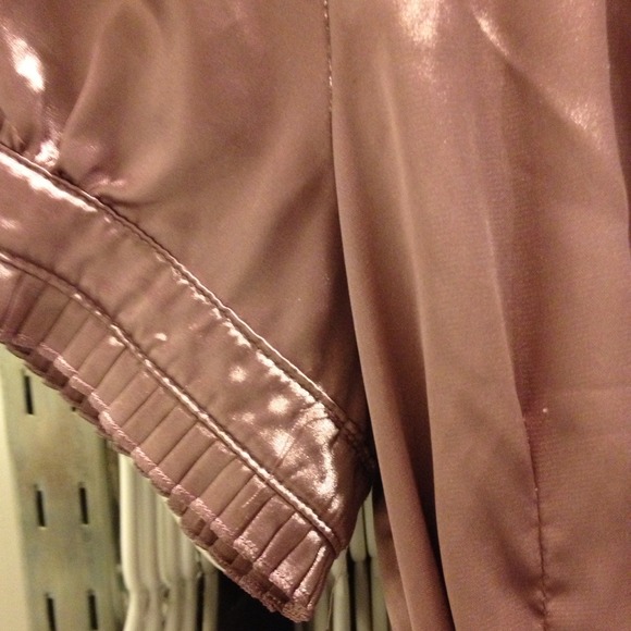 Sold - Picture 3 of 3