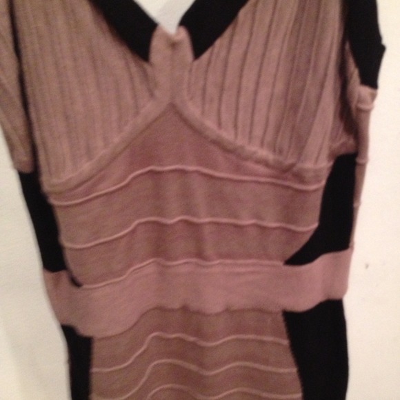 SOLD🌸 - Picture 2 of 3