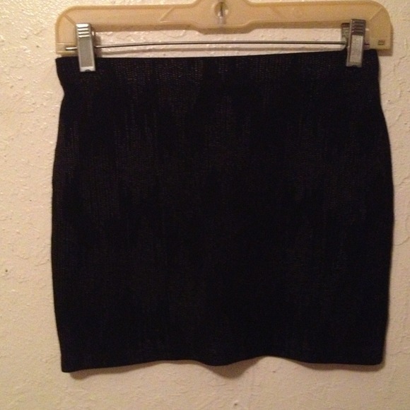 🌞 Bundle Body-Con Skirts 🌞