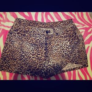 ✨High Waisted Cheetah Shorts✨