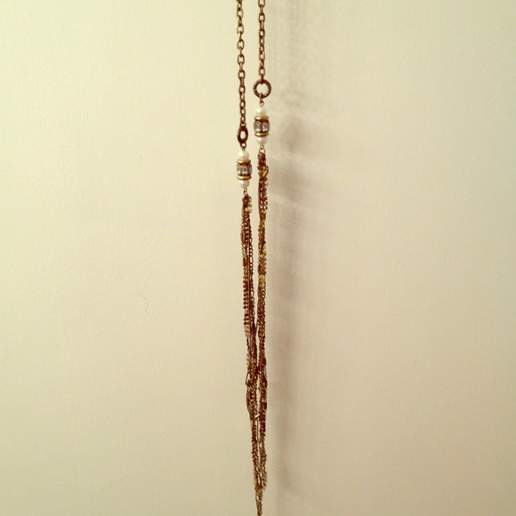 Gold chain necklace