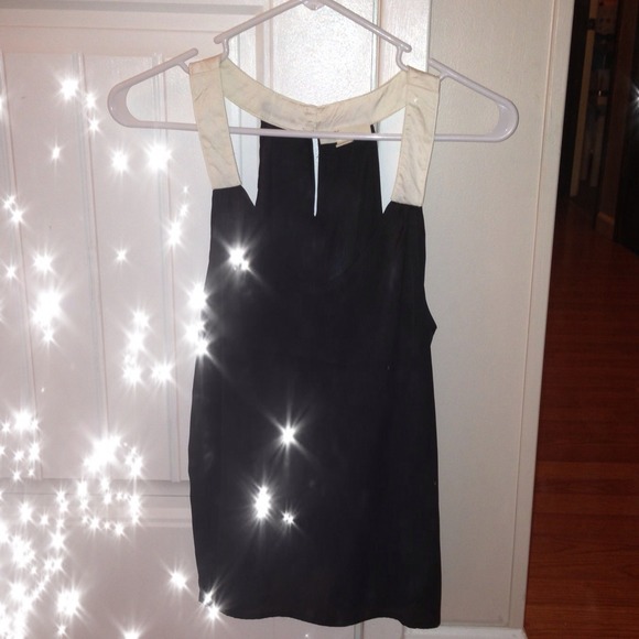 SOLD New Forever 21 silky black white tank