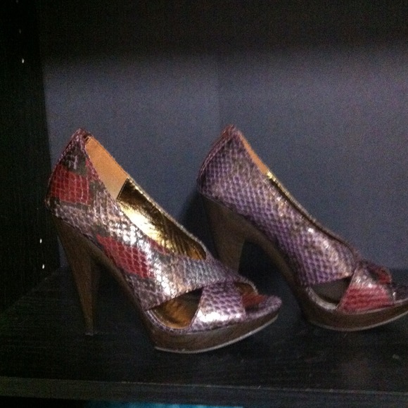 Steve Madden shoes - Picture 2 of 4