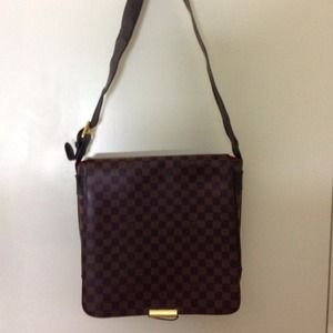 Damier canvas messenger bag