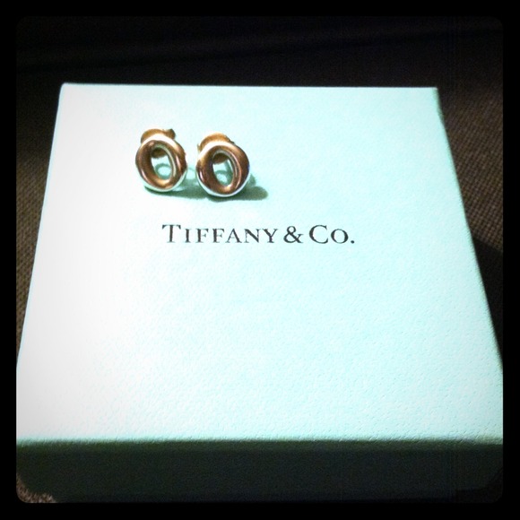 AUTHENTIC! Tiffany & Co. "O" earrings