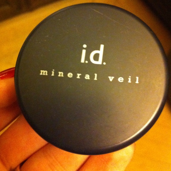 Mineral veil
