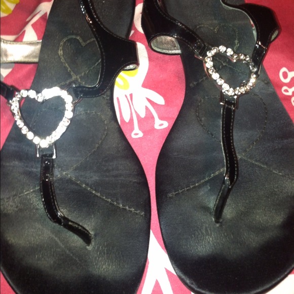 Guess Sandals