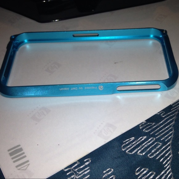 💙Titanium Alloy Iphone 4S protective Bumper💙 - Picture 2 of 4