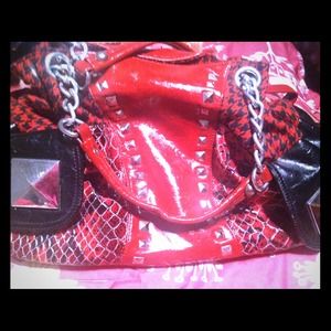 💢Reduced!!💢 Red oversized Studded bag