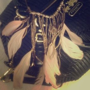 Forever 21 feather necklace