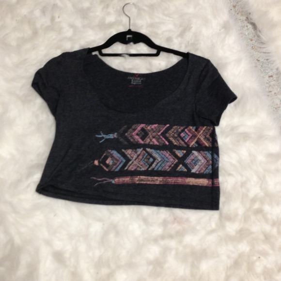 Cropped tribal tee