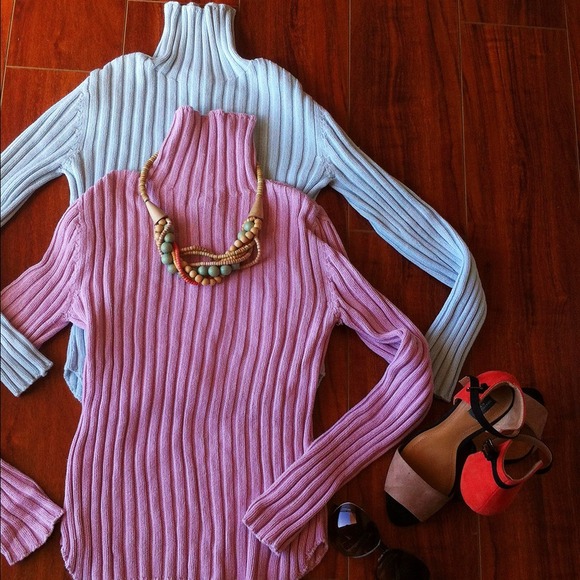 2 Banana Republic Blue & Pink Turtle Neck Sweaters