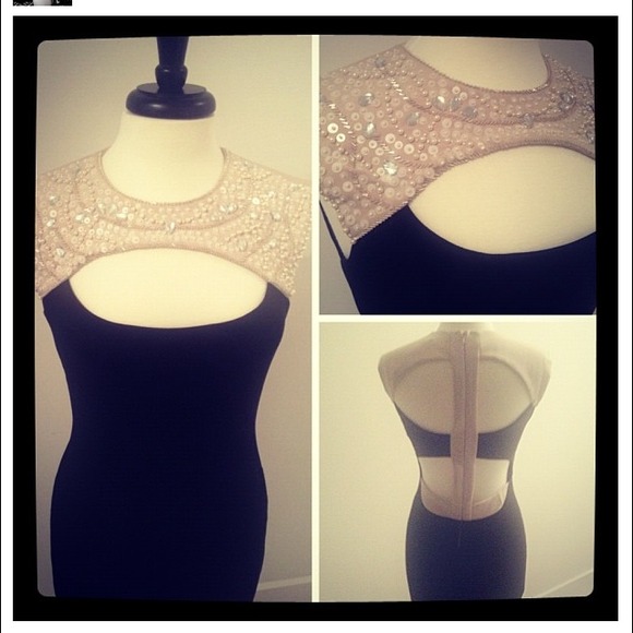 SOLD‼️Little black dress