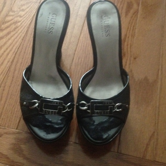 🌟SOLD🌟Guess wedges