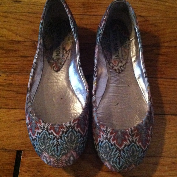 💢💢RESERVED💢💢Steve Madden Flats