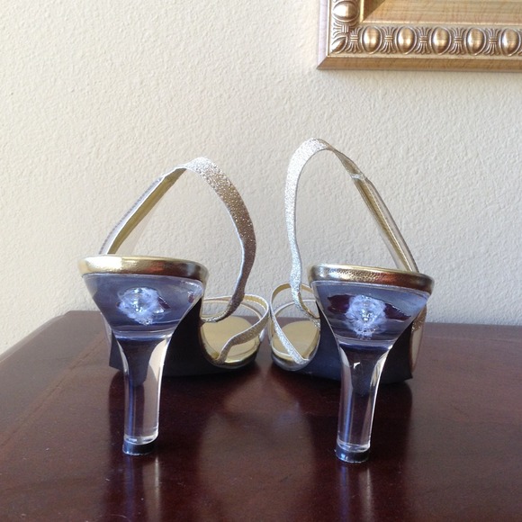 SOLD!! - Picture 4 of 4