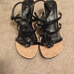 💥HP💥Kenneth Cole reaction wedge sandal