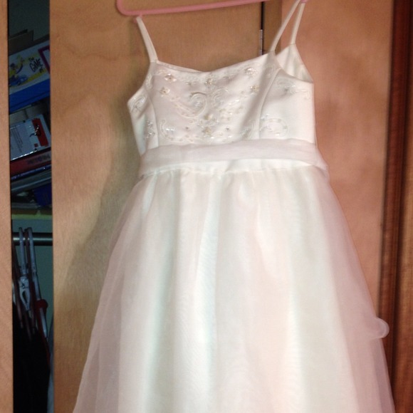 5t flower girl dress worn one time .