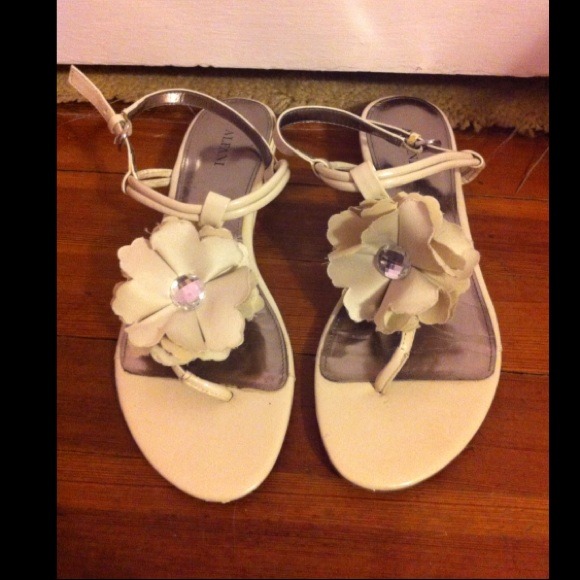 🚫SOLD🚫Alfani Cream Colored Sandals