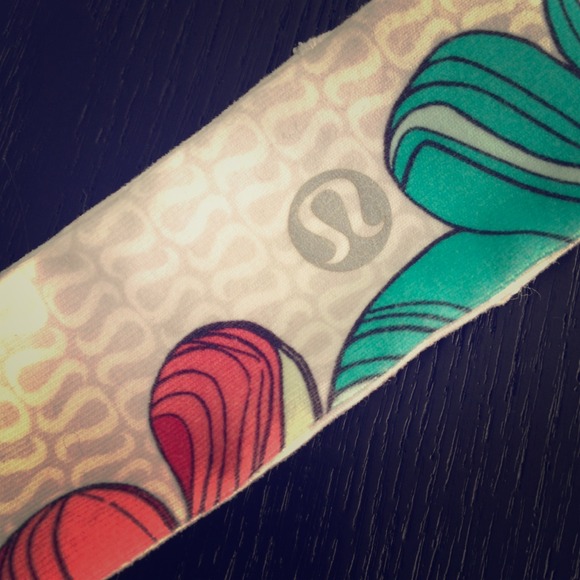 ⛔SOLD⛔ Lululemon headband