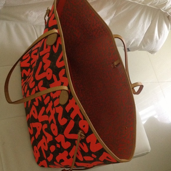 Sold - Picture 2 of 4