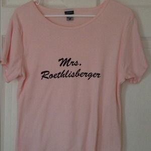 🔴REDUCED🔴NWOT "Mrs Roethlisberger" Short Sleeve