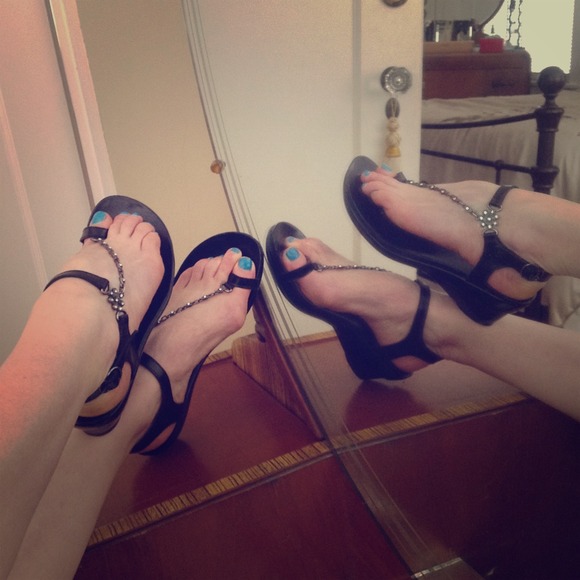 Rialto Black Leather Rhinestone Sandals sz 6.5
