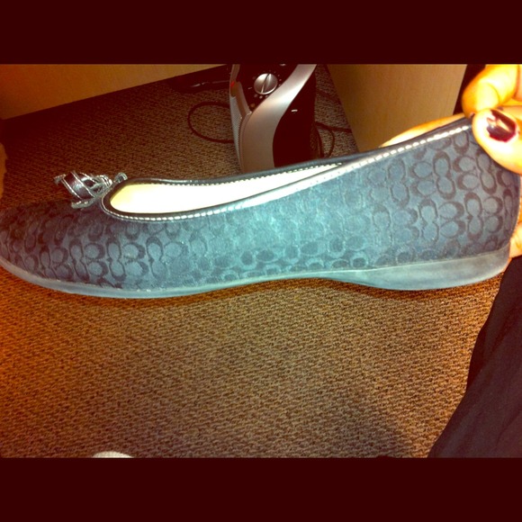 Adorable flats by coach!
