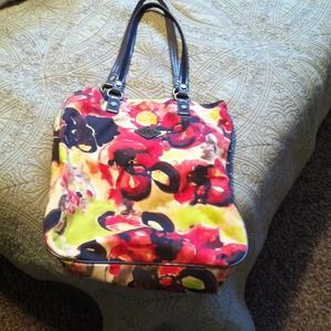 Vera Wang purse