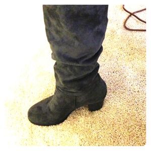 Grey suede boots new!!!
