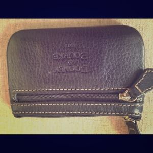 ❤Reserved❤Dooney & Bourke small black