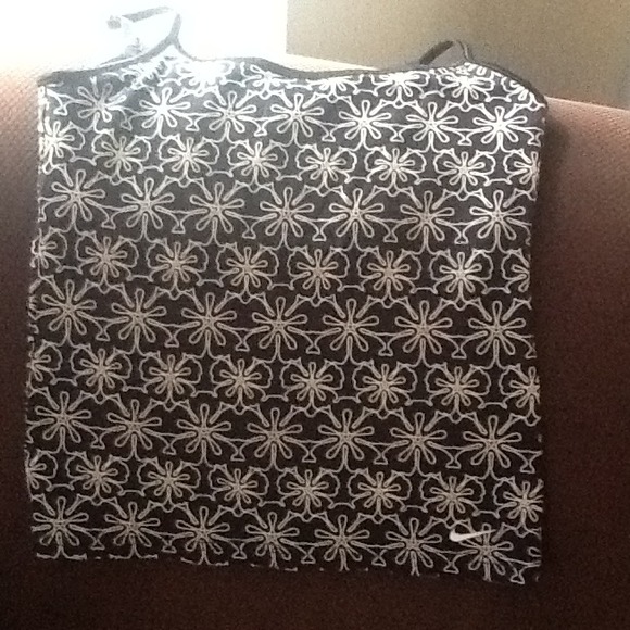 Nike yoga tank {PRICE REDUCED}