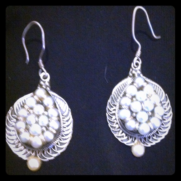 Genuine pearl and sterling silver earrings