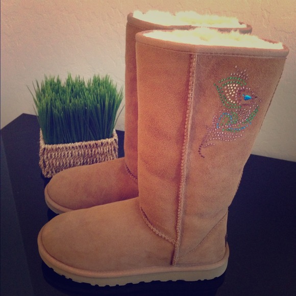 🌀🌀🌀SOLD🌀🌀🌀Beaded UGGS